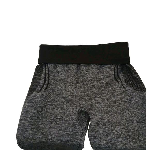 New Mix Leggings Activewear Size M GRAY Modern Yoga Gym Sporty Stretch Yoga - Picture 10 of 16
